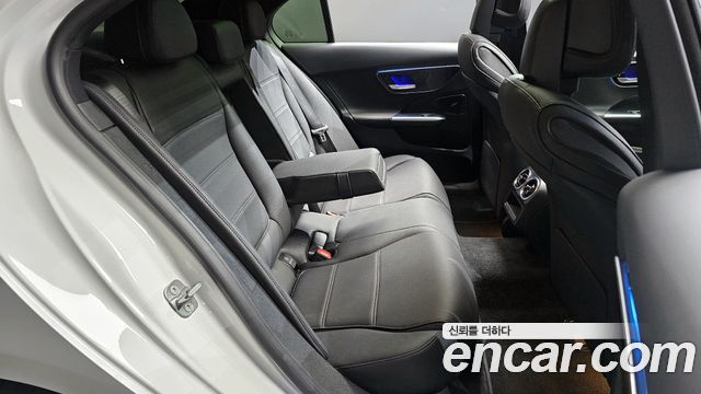 Mercedes-Benz C-Class C300 4MATIC Avantgarde