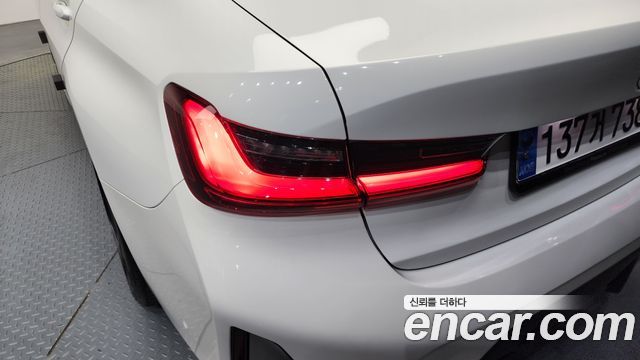 BMW 3-Series 320i M Sport