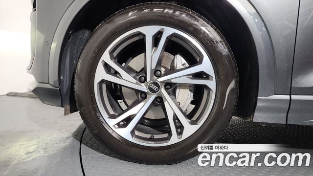 Audi Q6 e-tron Performance Premium
