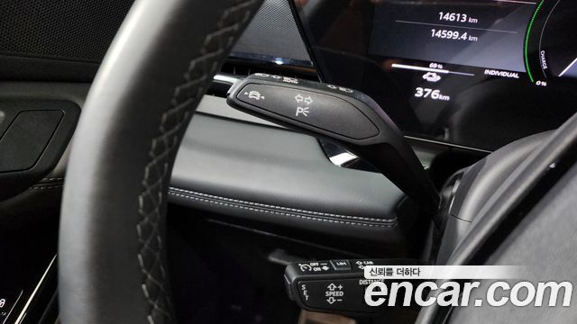 Audi Q6 e-tron Performance Premium