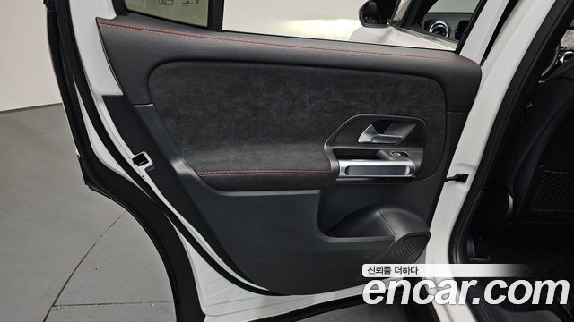 Mercedes-Benz GLB-Class GLB250 4MATIC