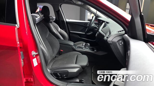 BMW 1-Series 118d Joy First Edition