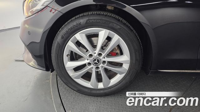 Mercedes-Benz C-Class C220 d Avantgarde