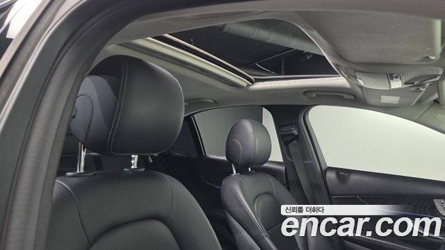 Mercedes-Benz C-Class C220 d Avantgarde