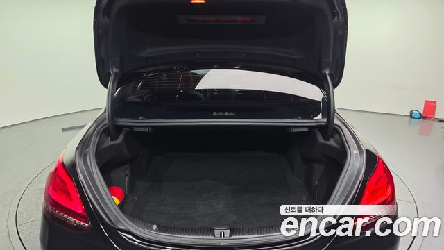 Mercedes-Benz C-Class C220 d Avantgarde