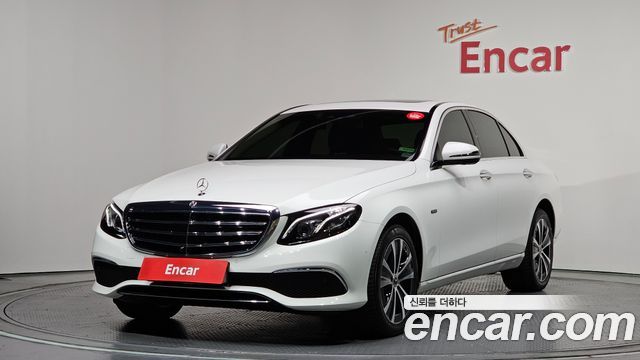 Mercedes-Benz E-Class E300e 4MATIC Exclusive