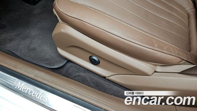Mercedes-Benz E-Class E300e 4MATIC Exclusive