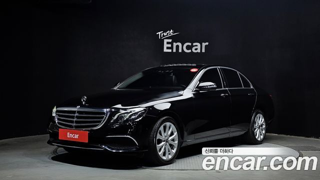 Mercedes-Benz E-Class E300 4MATIC Exclusive