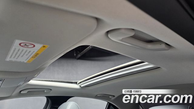 Mercedes-Benz E-Class E300 4MATIC Exclusive