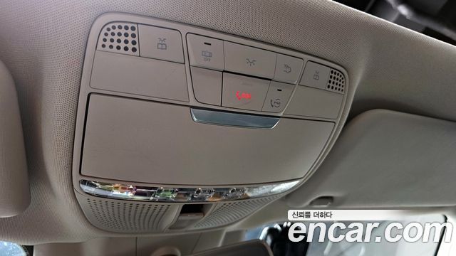 Mercedes-Benz E-Class E300 4MATIC Exclusive