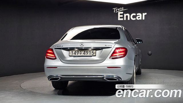 Mercedes-Benz E-Class E220d 4MATIC Exclusive