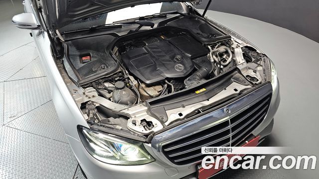 Mercedes-Benz E-Class E220d 4MATIC Exclusive