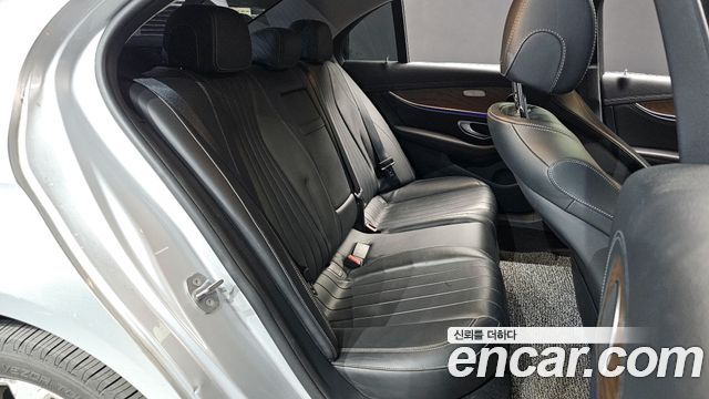 Mercedes-Benz E-Class E220d 4MATIC Exclusive