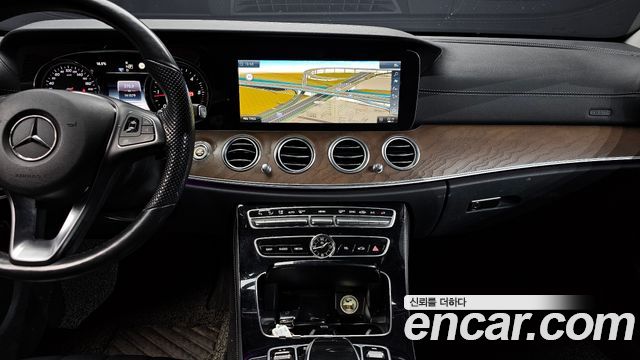 Mercedes-Benz E-Class E220d 4MATIC Exclusive