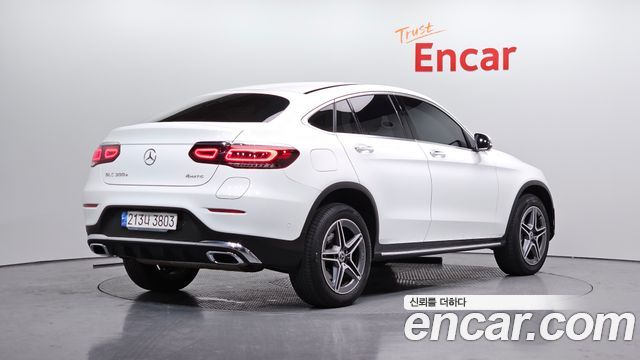 Mercedes-Benz GLC-Class GLC300e 4MATIC Coupe