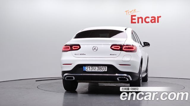 Mercedes-Benz GLC-Class GLC300e 4MATIC Coupe