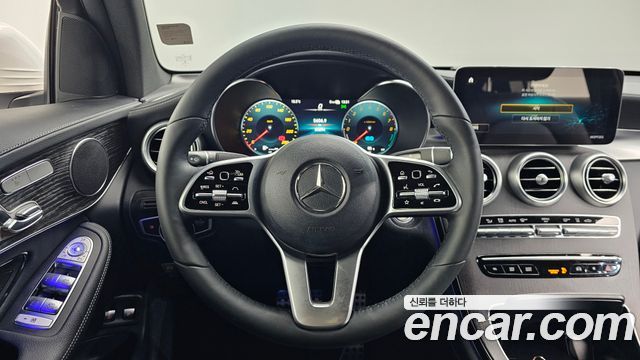 Mercedes-Benz GLC-Class GLC300e 4MATIC Coupe