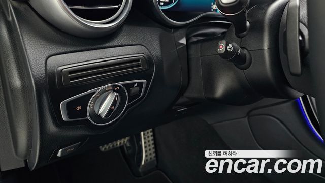 Mercedes-Benz GLC-Class GLC300e 4MATIC Coupe