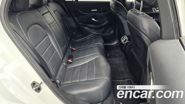 Mercedes-Benz GLC-Class GLC300e 4MATIC Coupe