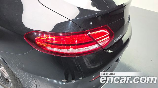 Mercedes-Benz C-Class C200 Coupe