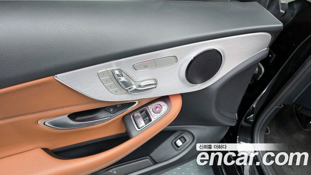 Mercedes-Benz C-Class C200 Coupe