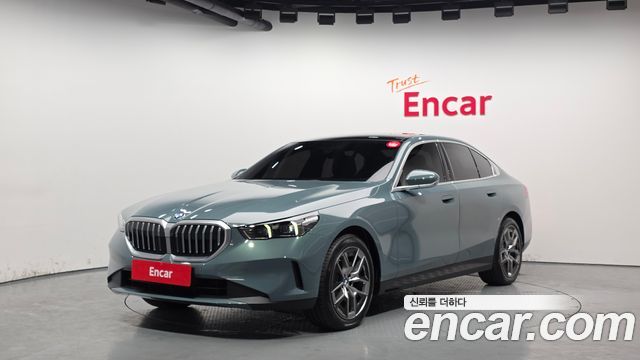 BMW 5-Series 520i