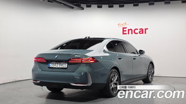 BMW 5-Series 520i