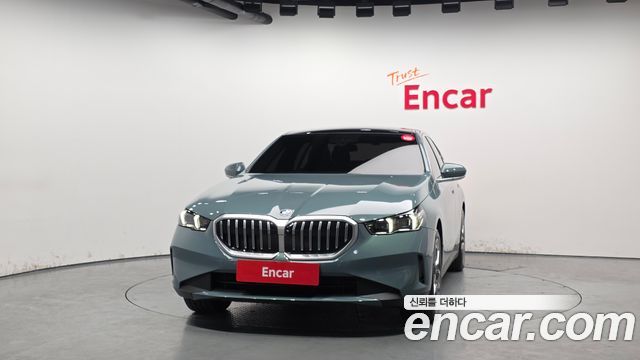 BMW 5-Series 520i