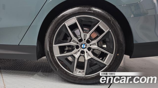 BMW 5-Series 520i