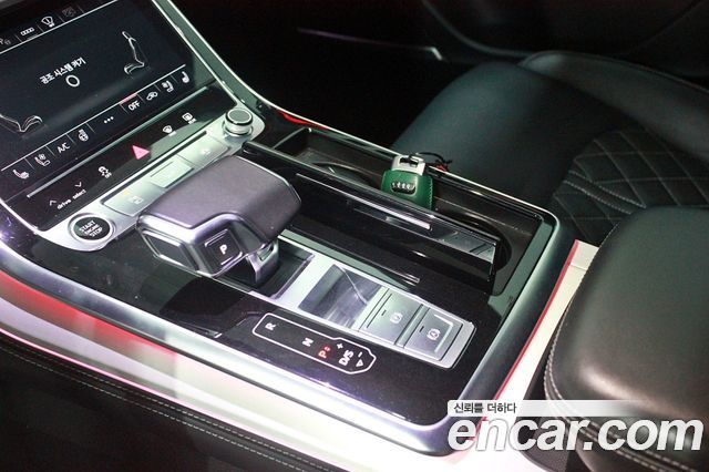 Audi Q8 55 TFSI Quattro Premium