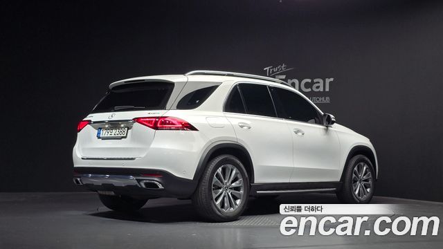 Mercedes-Benz GLE-Class GLE300d 4MATIC