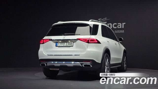 Mercedes-Benz GLE-Class GLE300d 4MATIC