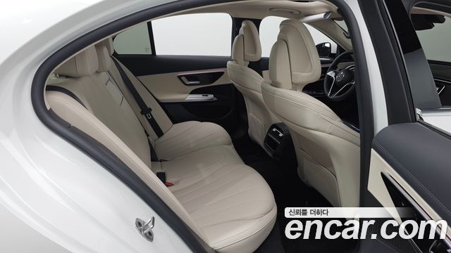 Mercedes-Benz E-Class E200 Avantgarde
