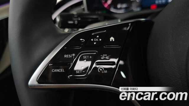 Mercedes-Benz E-Class E200 Avantgarde