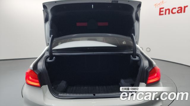 BMW 5-Series 530i M Sport Package