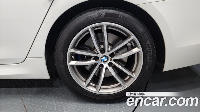 BMW 5-Series 530i M Sport Package