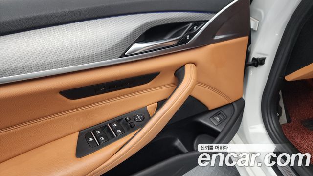 BMW 5-Series 530i M Sport Package