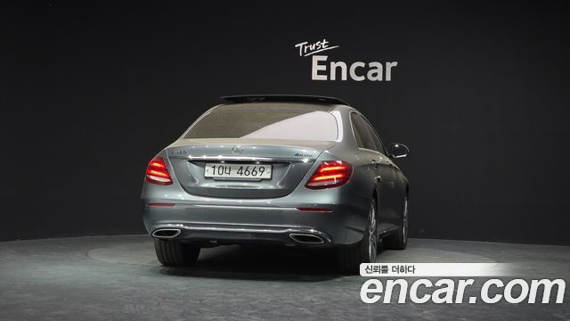 Mercedes-Benz E-Class E450 4MATIC Exclusive