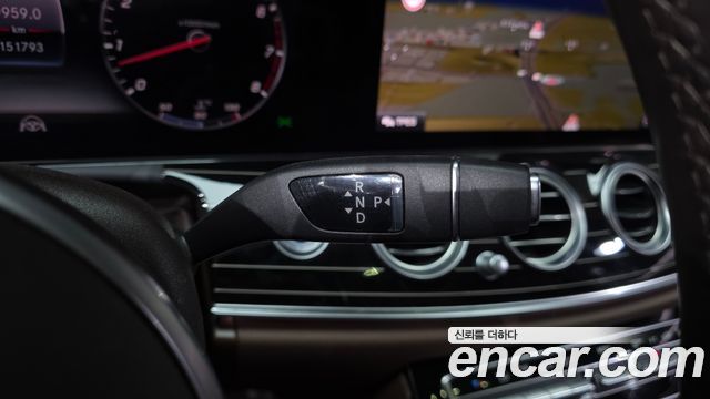 Mercedes-Benz E-Class E450 4MATIC Exclusive