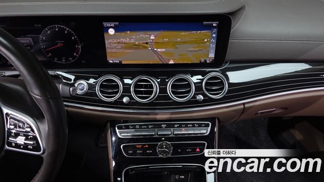 Mercedes-Benz E-Class E450 4MATIC Exclusive