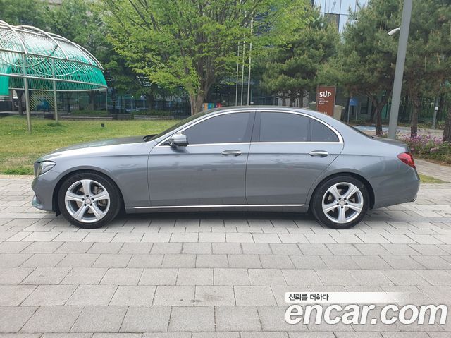 Mercedes-Benz E-Class E220d Avantgarde