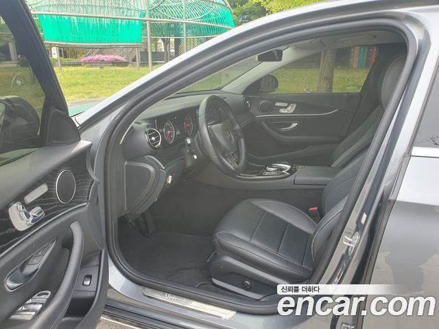 Mercedes-Benz E-Class E220d Avantgarde