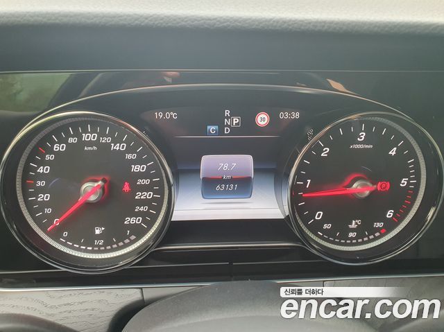 Mercedes-Benz E-Class E220d Avantgarde