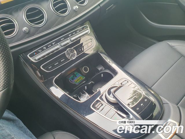 Mercedes-Benz E-Class E220d Avantgarde