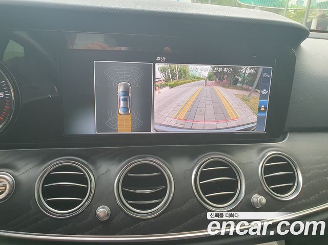 Mercedes-Benz E-Class E220d Avantgarde