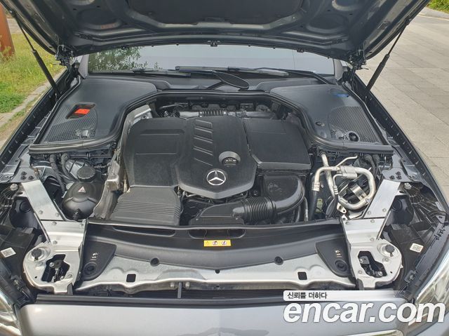Mercedes-Benz E-Class E220d Avantgarde