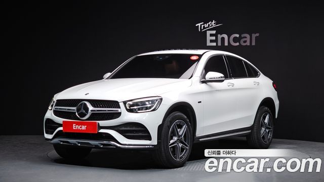 Mercedes-Benz GLC-Class GLC300e 4MATIC Coupe