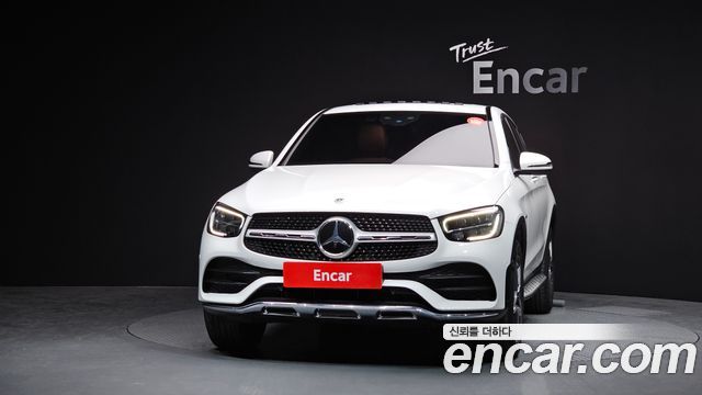 Mercedes-Benz GLC-Class GLC300e 4MATIC Coupe