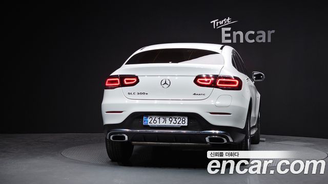 Mercedes-Benz GLC-Class GLC300e 4MATIC Coupe