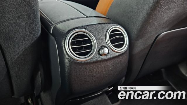 Mercedes-Benz GLC-Class GLC300e 4MATIC Coupe